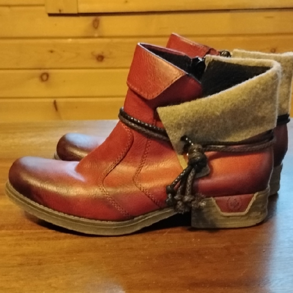 Rieker Size 40 Red Boots
